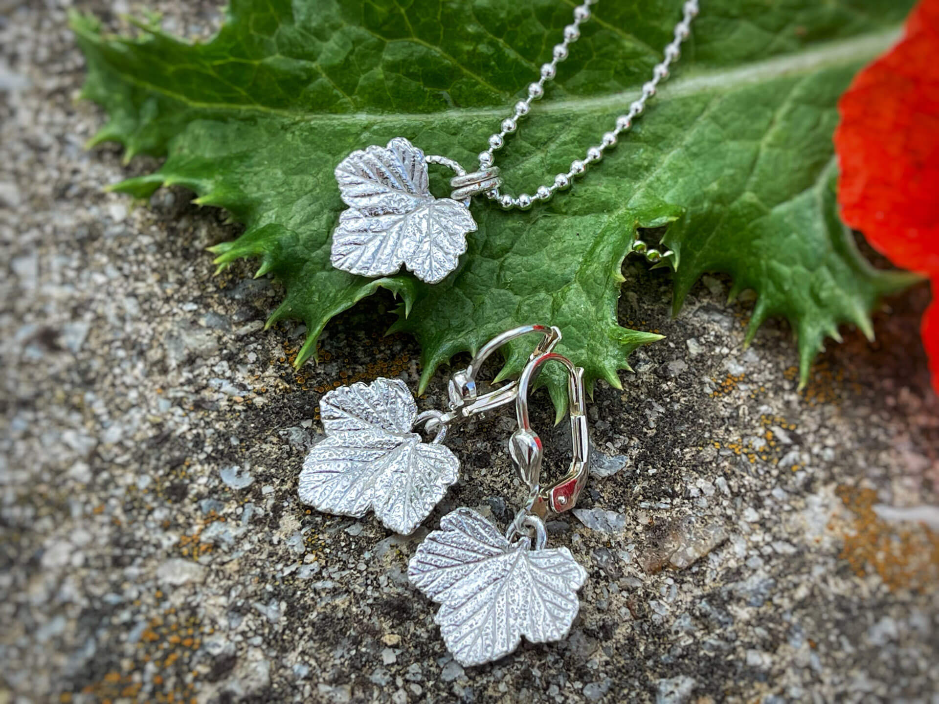 Halskette Blatt mit Kette