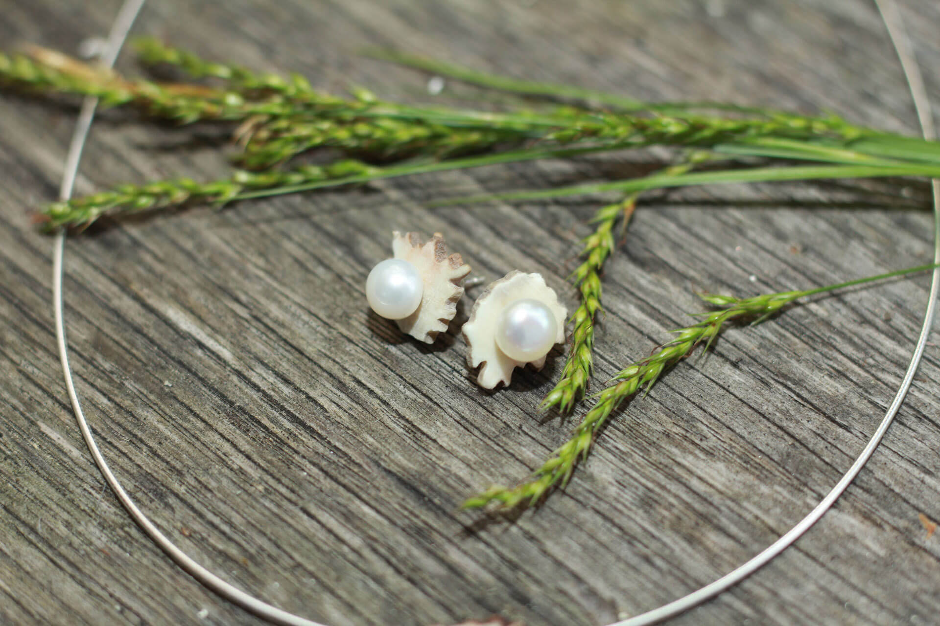 Trachtenohrringe Hornscheibe mit Perlen